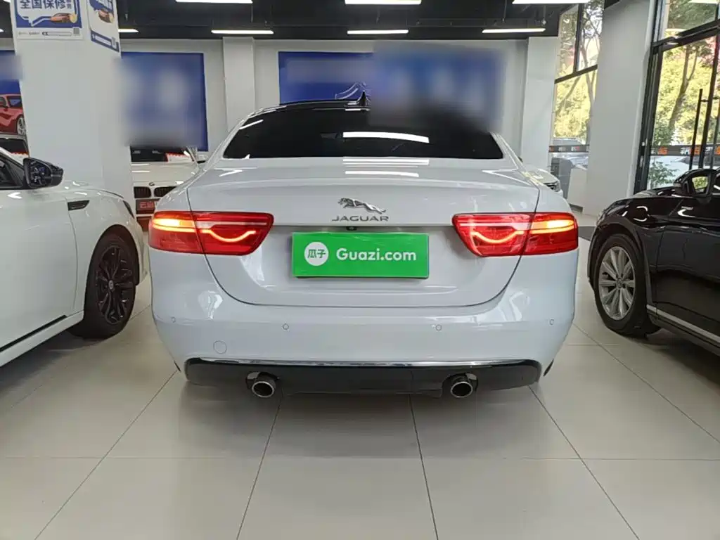 Jaguar XEL — миниатюра 6