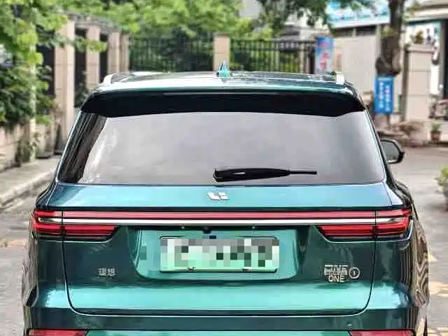 Li Auto ONE 2020 6 мест