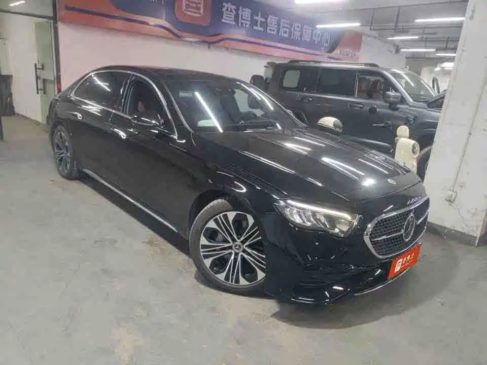 Mercedes-Benz E-Class — миниатюра 6