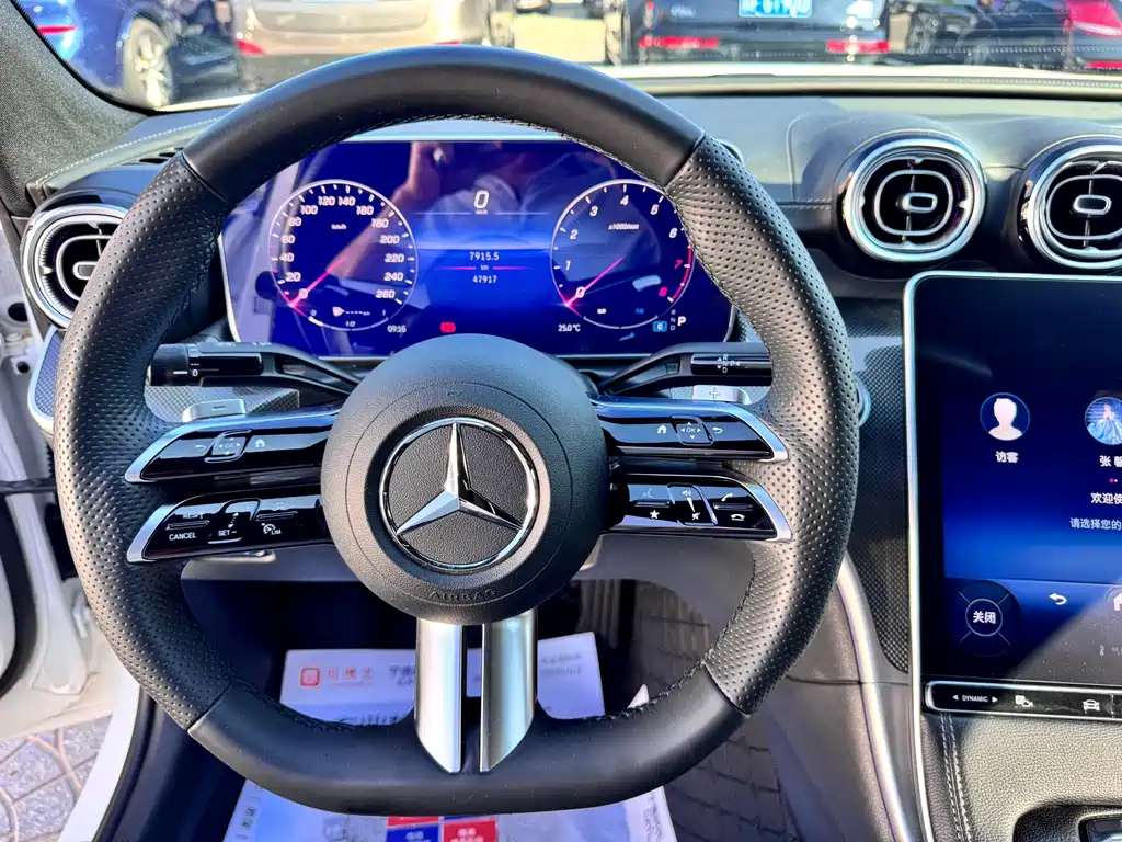 Mercedes-Benz C-Class — миниатюра 11