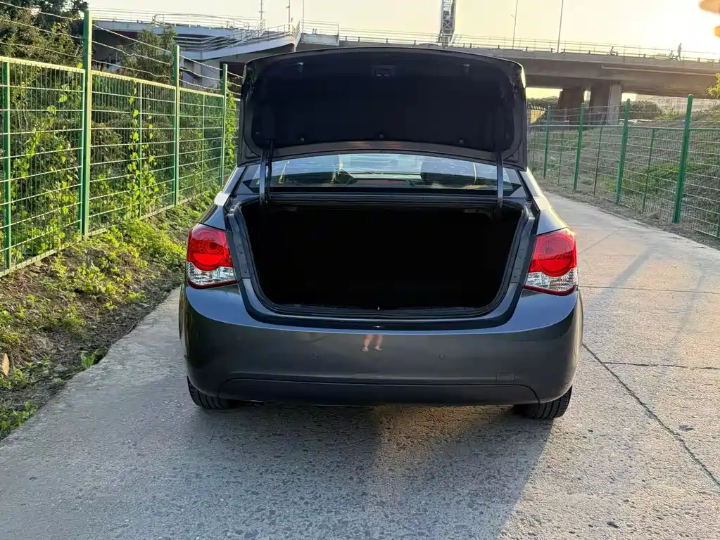 Chevrolet Cruze 1.8L SE AT, фото 9