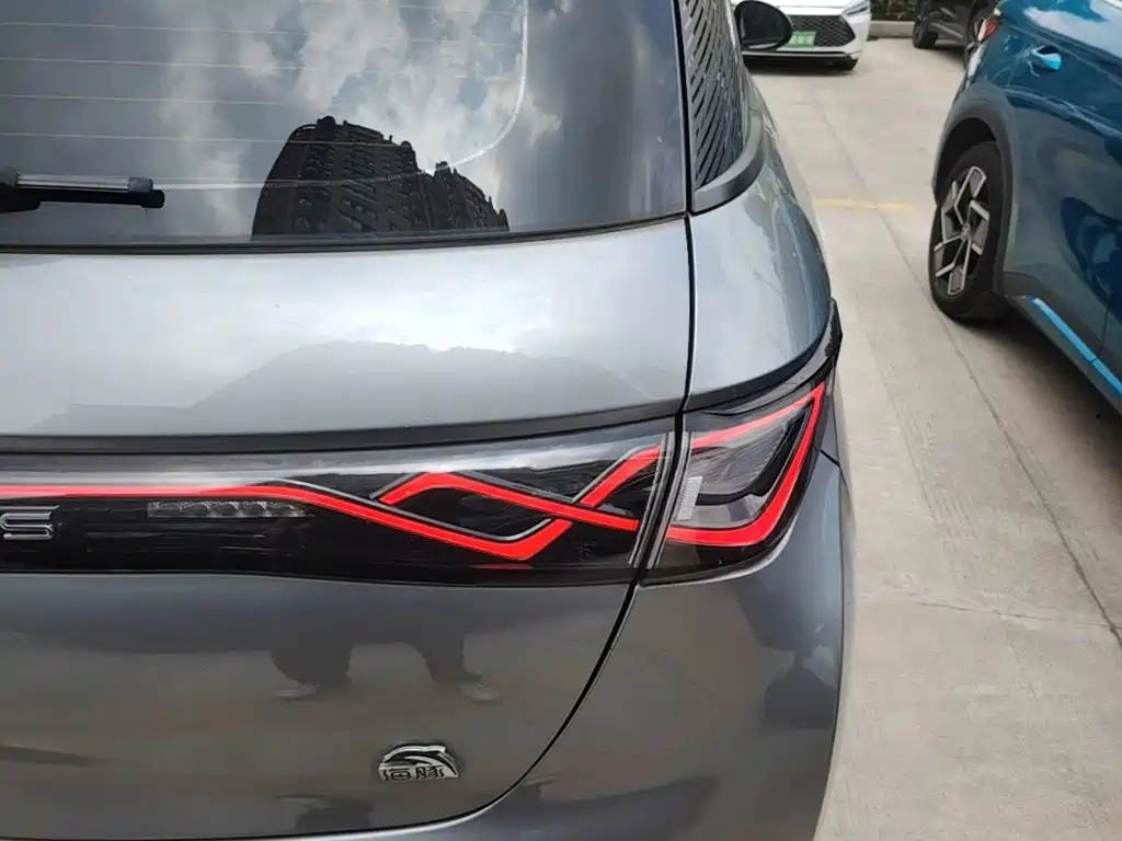 BYD Dolphin — миниатюра 8