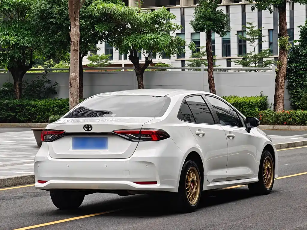 Toyota Corolla — миниатюра 10