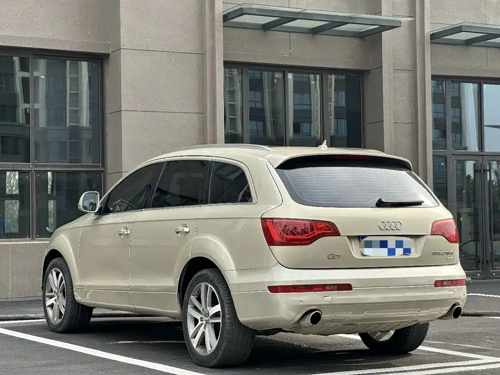 Audi Q7 — миниатюра 7