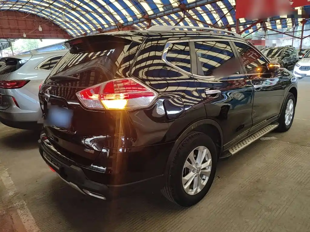 Nissan X-Trail — миниатюра 7