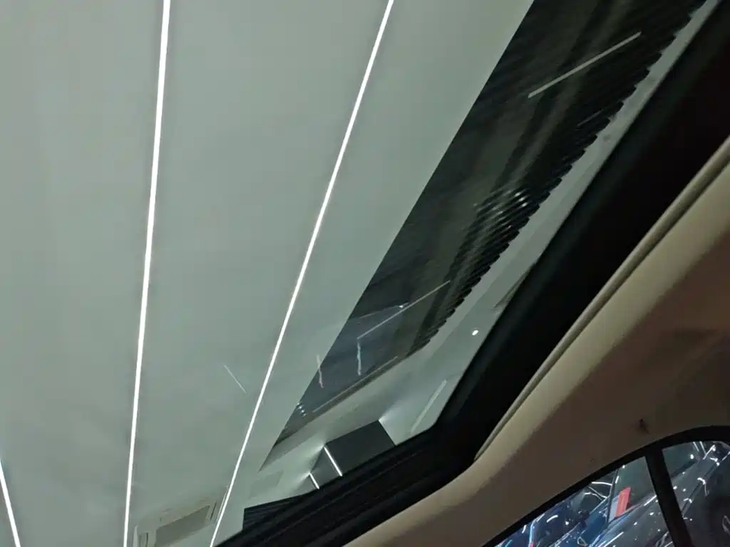 BMW 5 Series — миниатюра 18