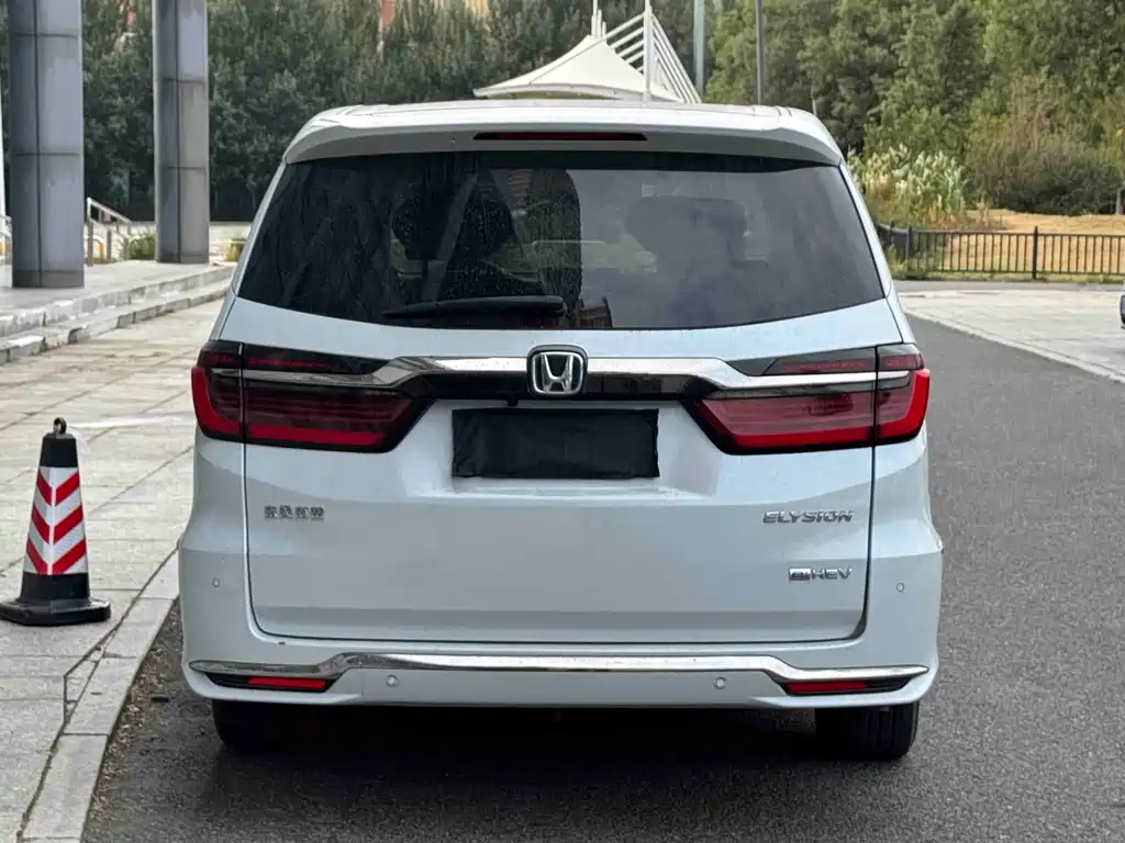 Honda Elysion — миниатюра 3