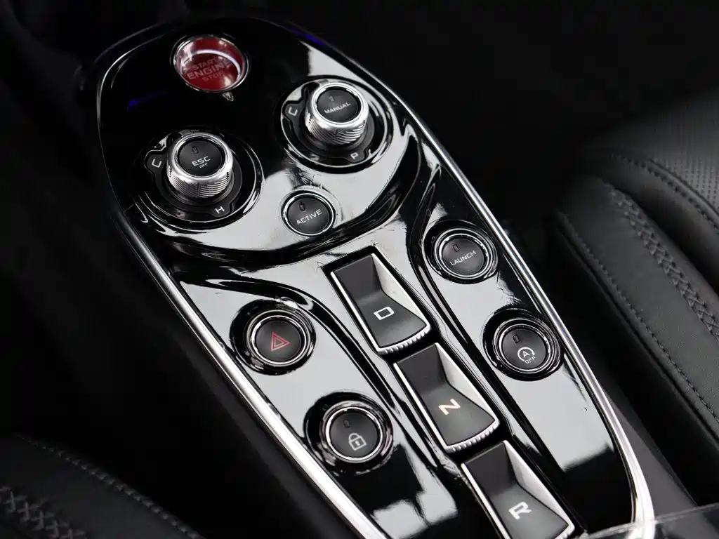 McLaren GT — миниатюра 9