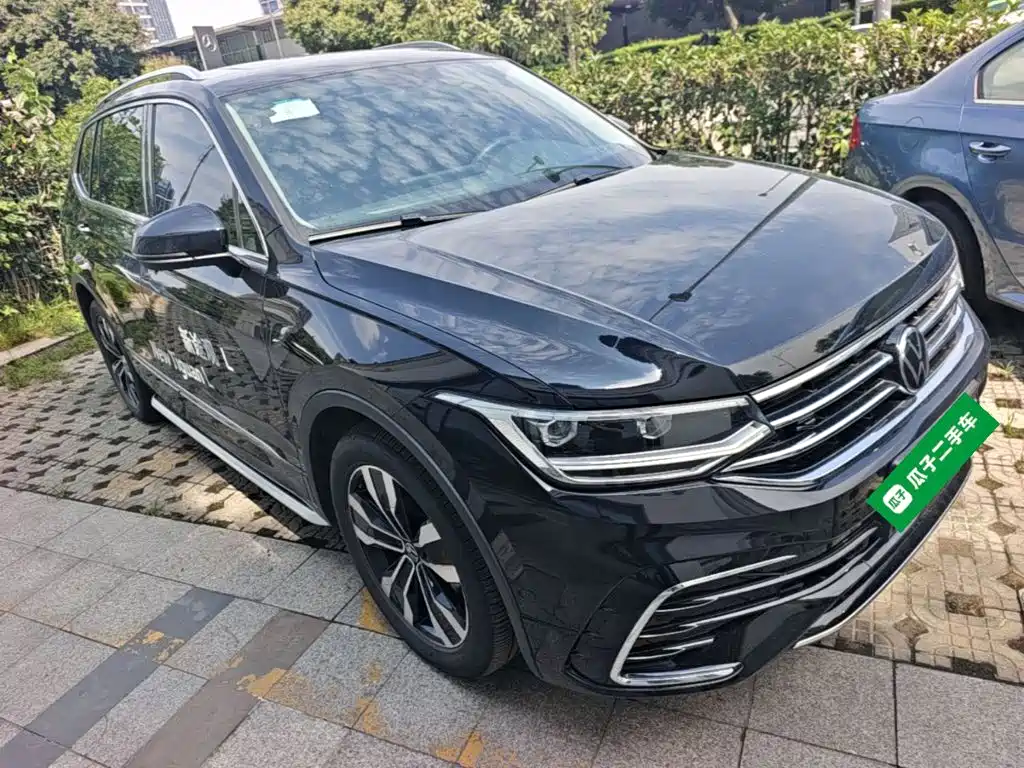 Volkswagen Tiguan L L 2024 330TSI AT R-Line