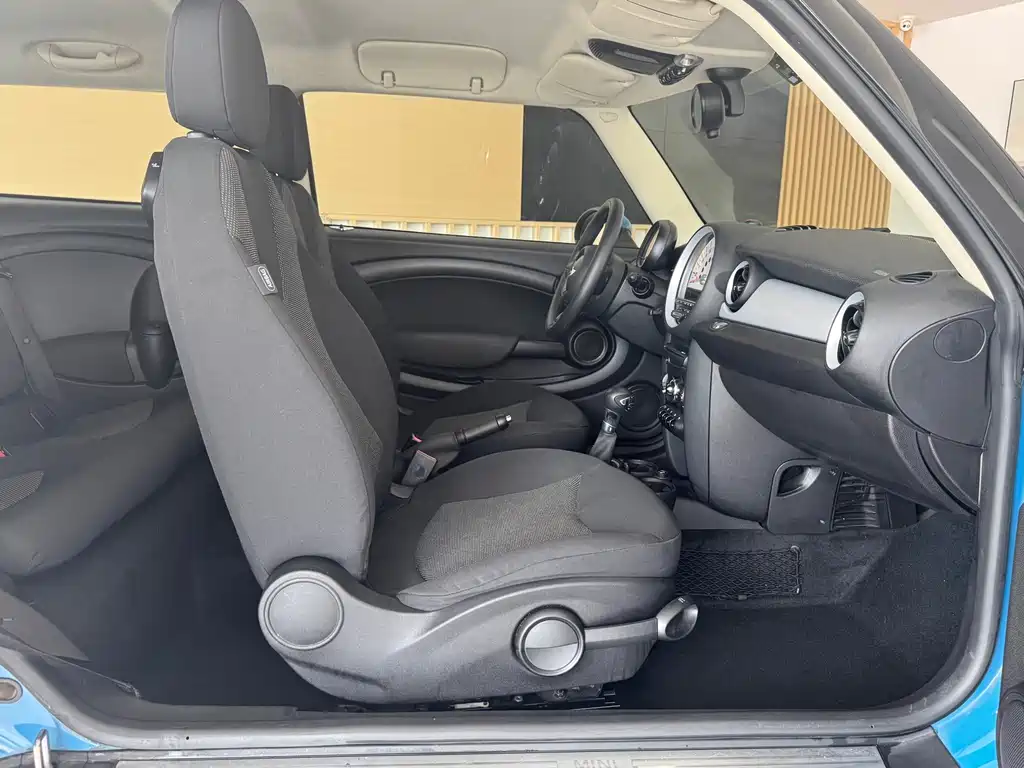 MINI Mini Clubman — миниатюра 10