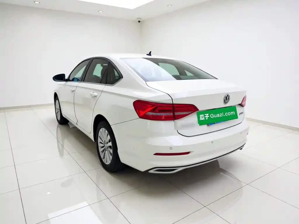 Volkswagen Lavida — миниатюра 4