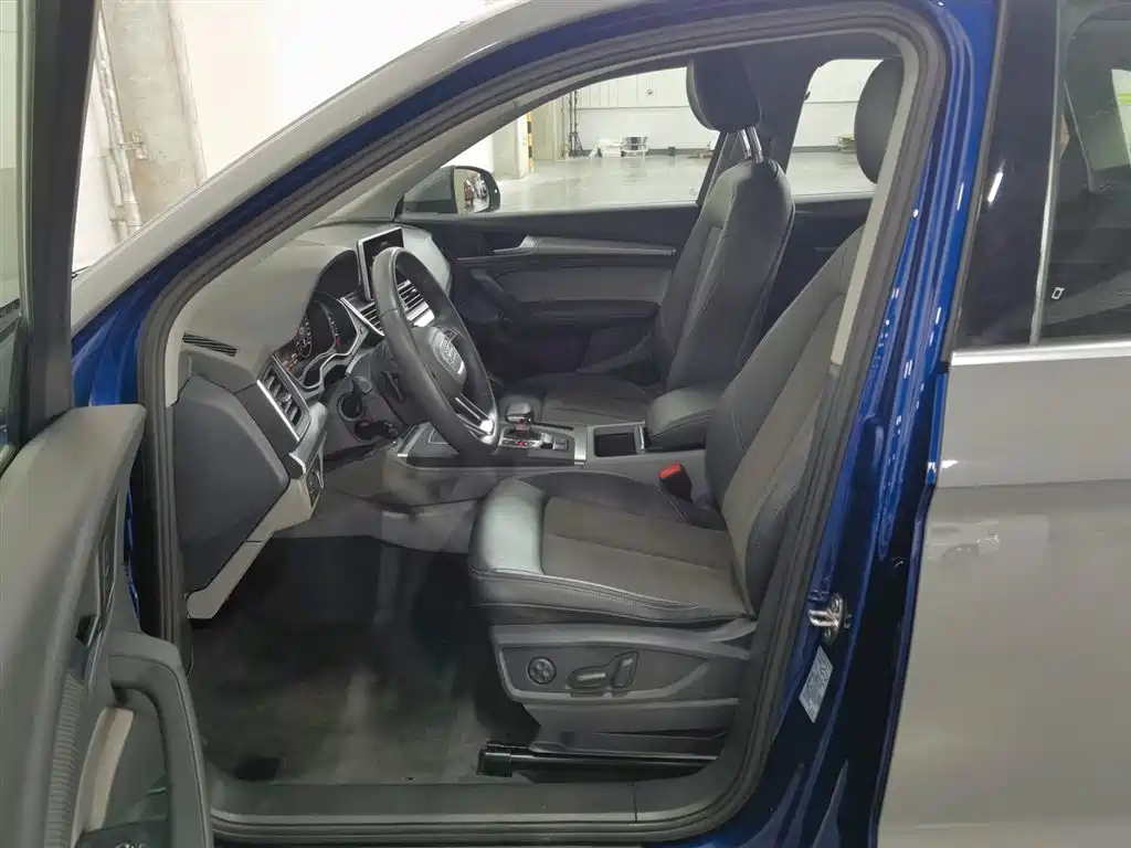 Audi Q5L 2018 45 TFSI Premium Fashion VI