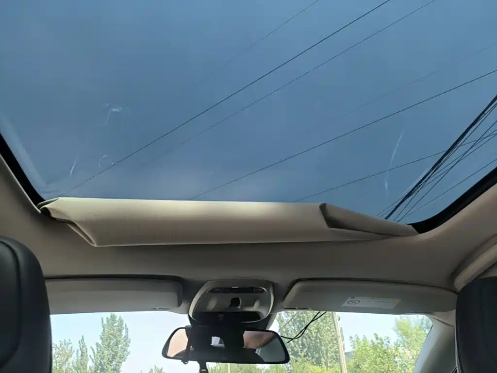 Volvo V40 — миниатюра 18
