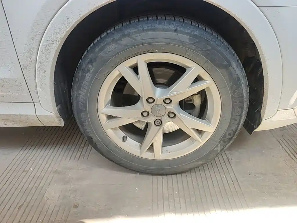 Audi Q3 — миниатюра 12