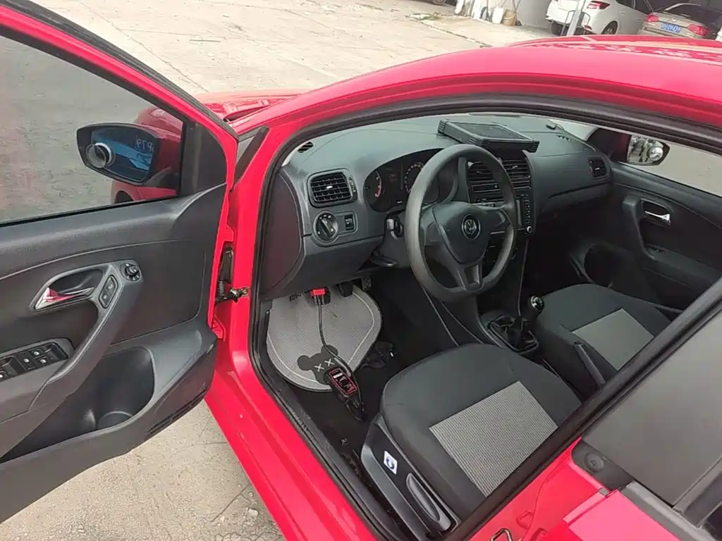 Volkswagen Polo — миниатюра 16