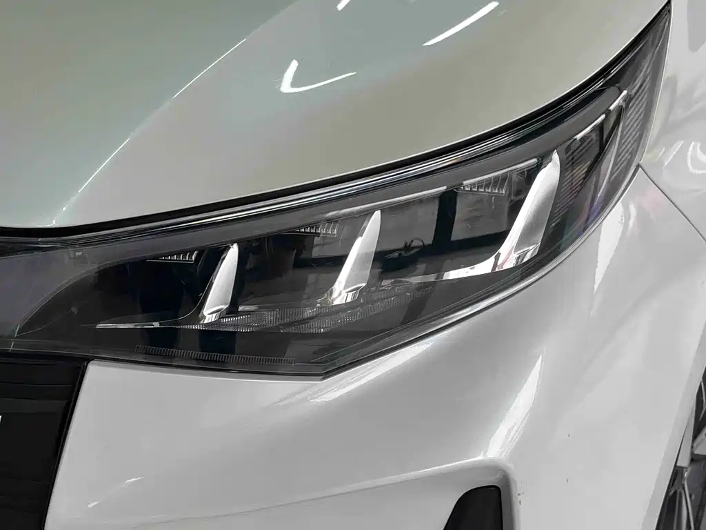 GAC Motor Trumpchi M6 — миниатюра 12