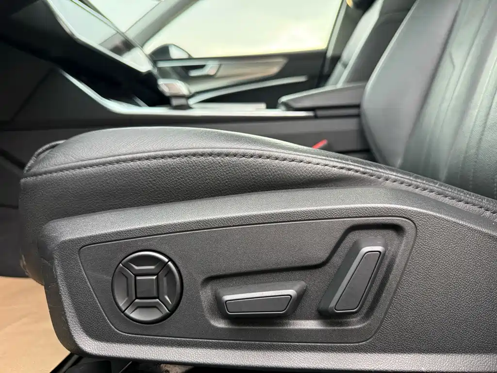 Audi A6L — миниатюра 20