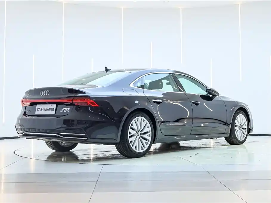 Audi A7L 2024 45TFSI S-line