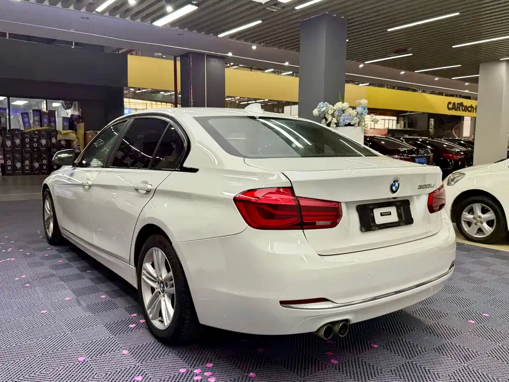 BMW 3 Series — миниатюра 12