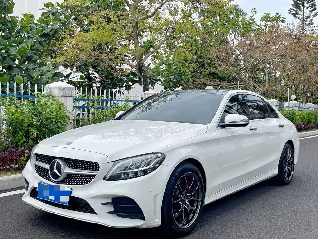 Mercedes-Benz C-Class 2021