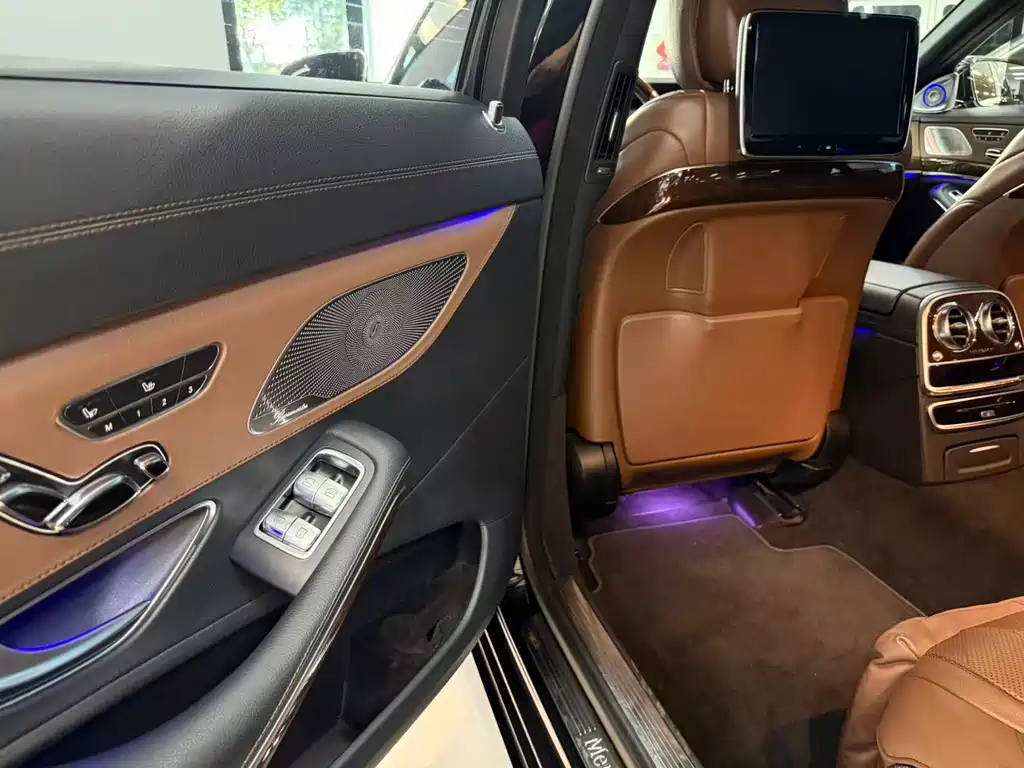 Mercedes-Benz S-Class — миниатюра 9