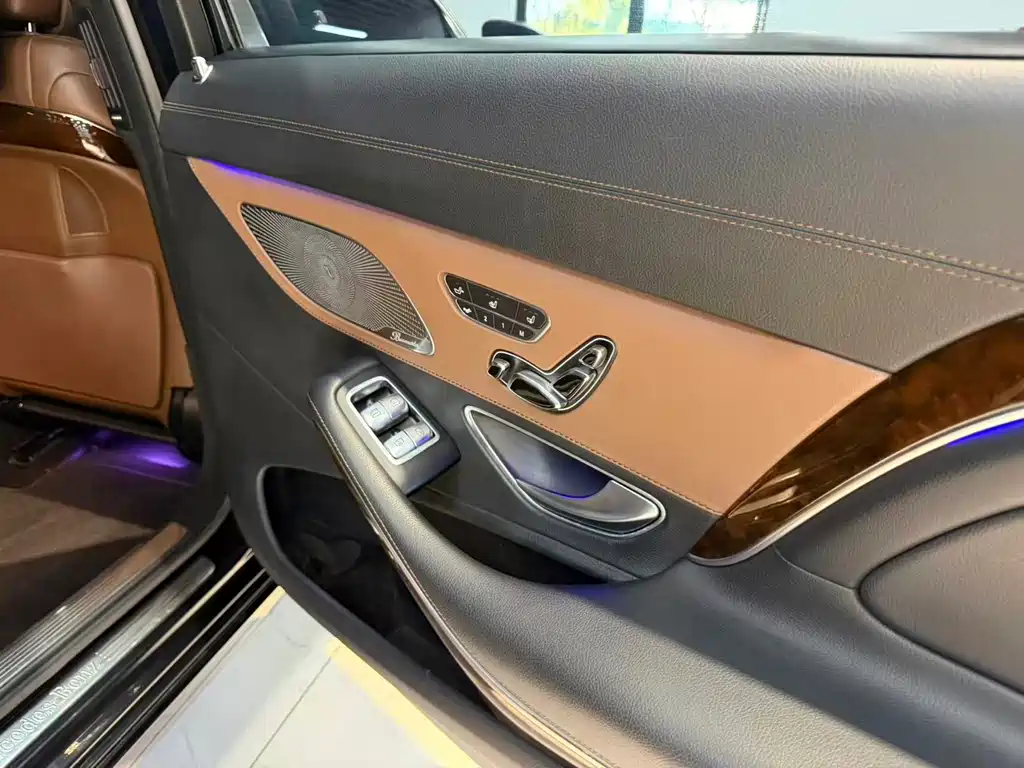 Mercedes-Benz S-Class — миниатюра 11
