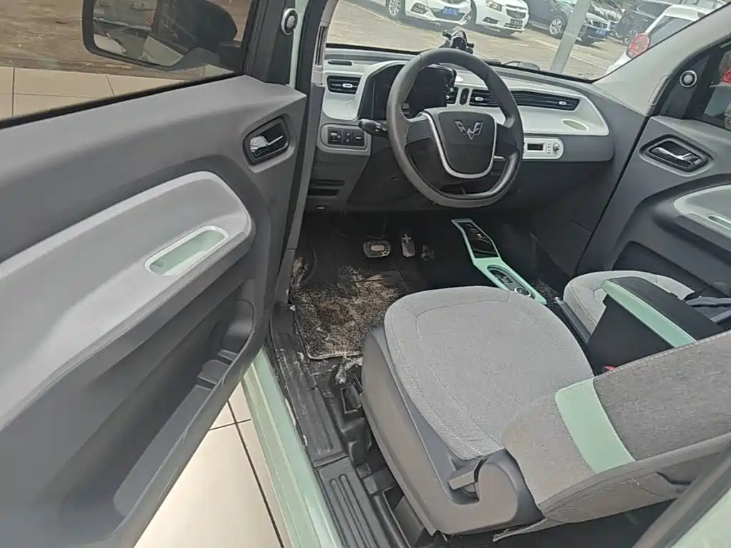 Wuling MINIEV — миниатюра 16