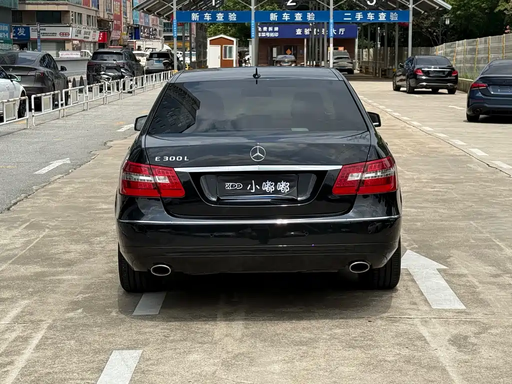 Mercedes-Benz E-Class — миниатюра 5