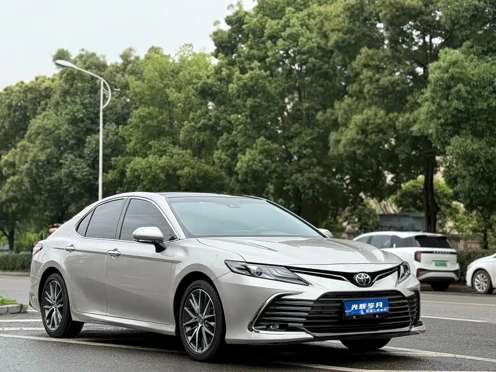 Toyota Camry 2021 2.5G Luxury