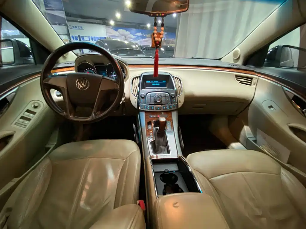 Buick LaCrosse — миниатюра 15