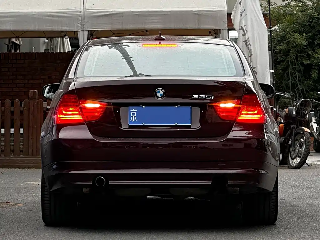 BMW 3 Series 3 2009 335i