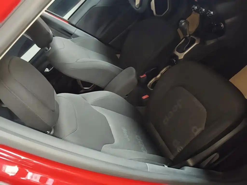 Jeep Renegade — миниатюра 25