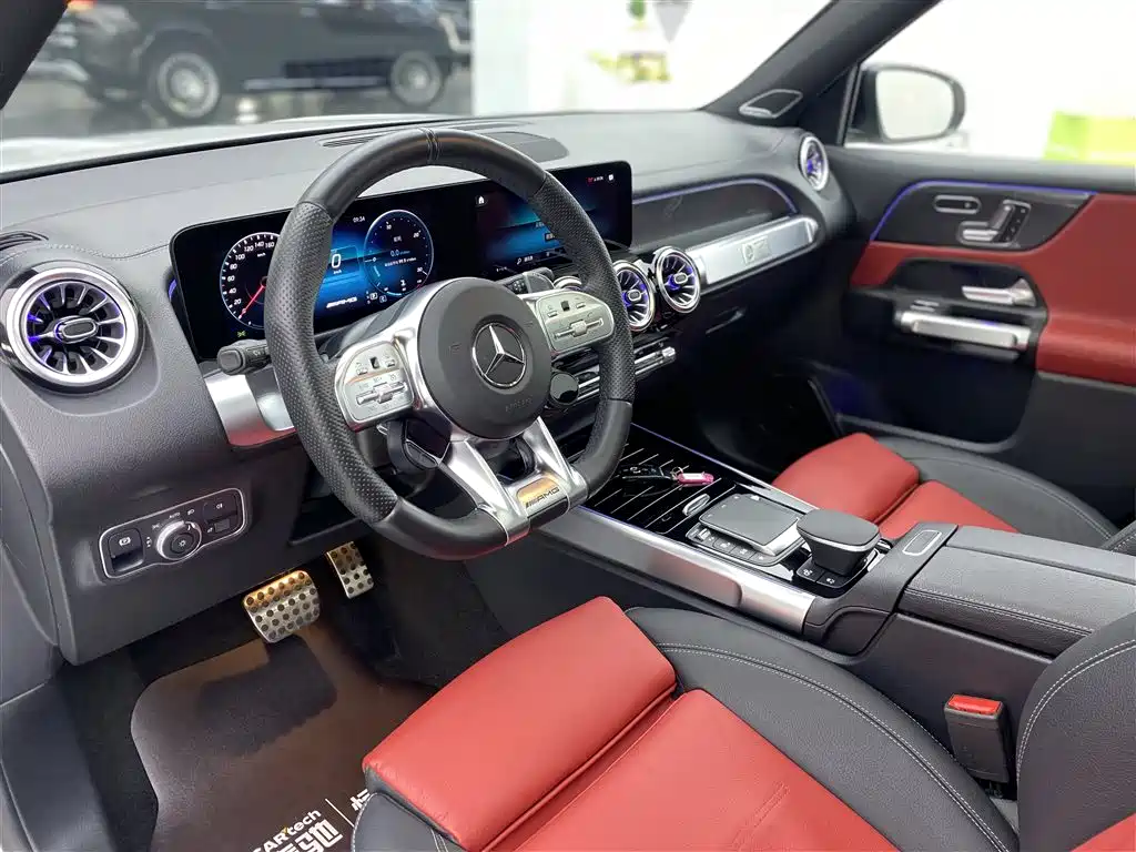 MERCEDES-BENZ  GLB AMG