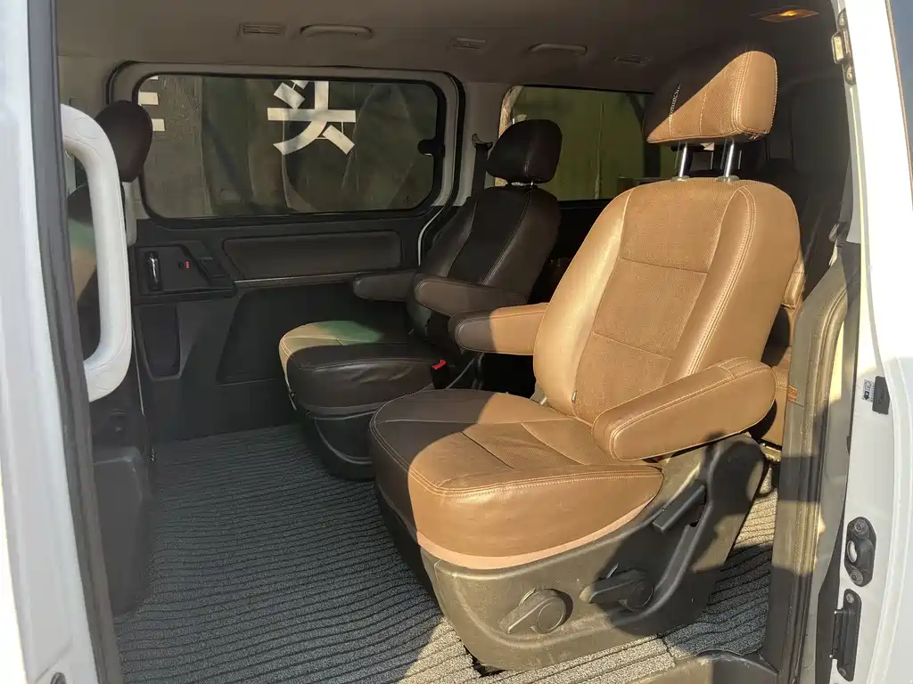 DONGFENG POPULAR CM7