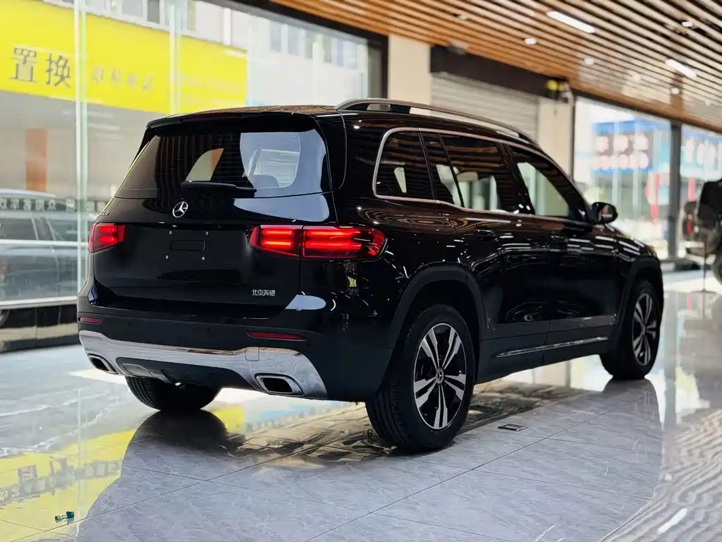 Mercedes-Benz GLB — миниатюра 15