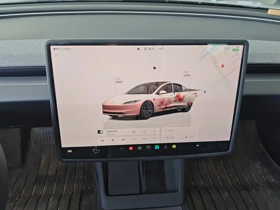Tesla Model 3 — миниатюра 13