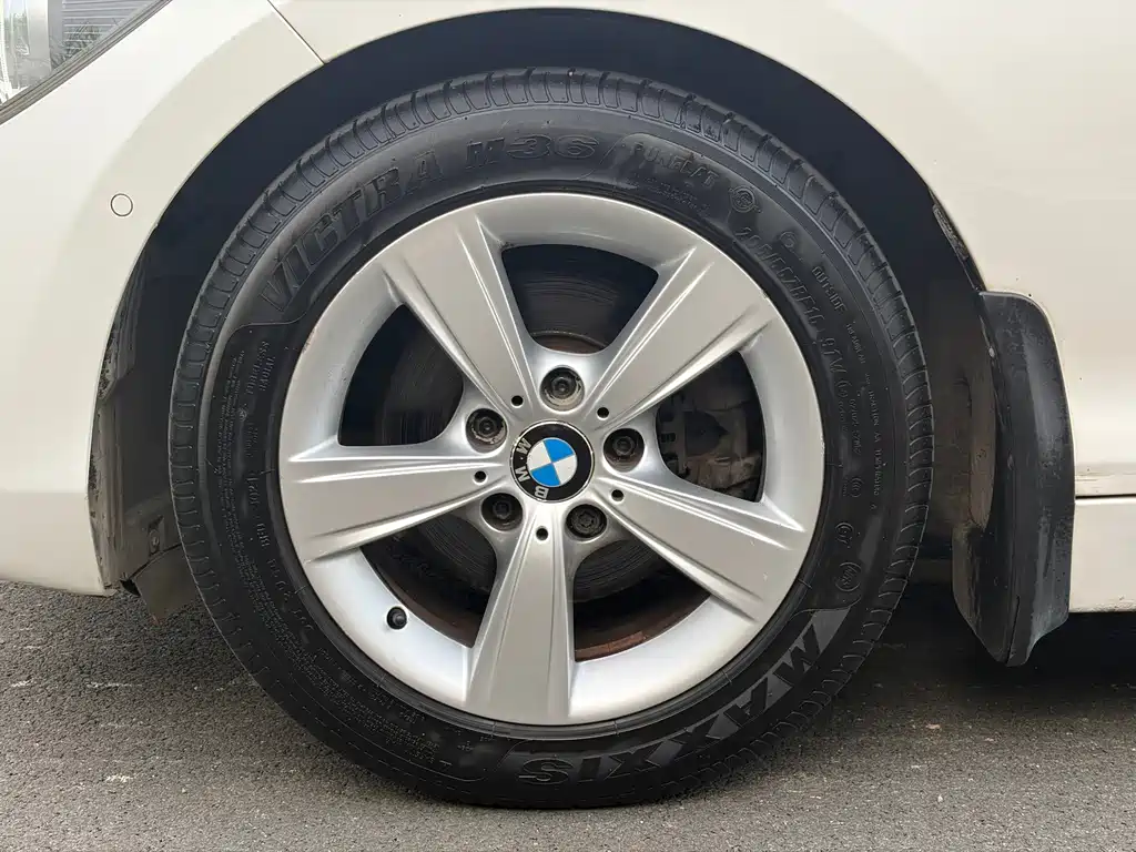 BMW 1 Series (Import) — миниатюра 11