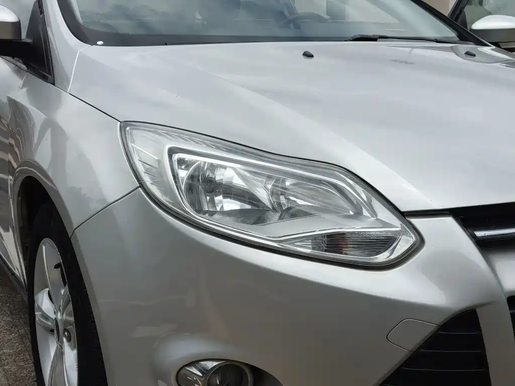 Ford Focus — миниатюра 4