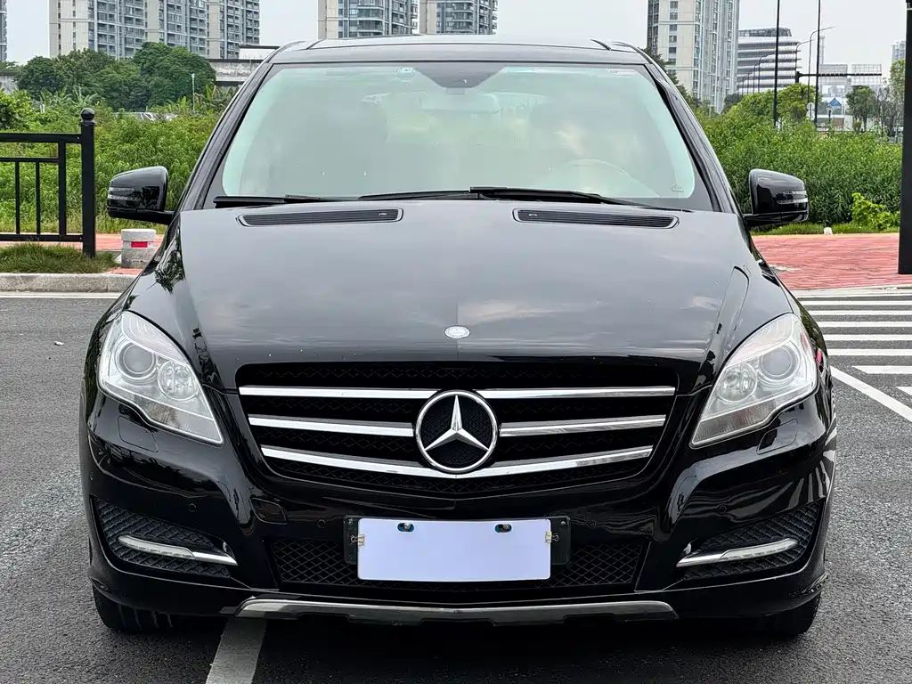 Mercedes-Benz R-Class — миниатюра 2