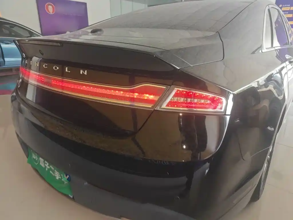 Lincoln MKZ — миниатюра 8