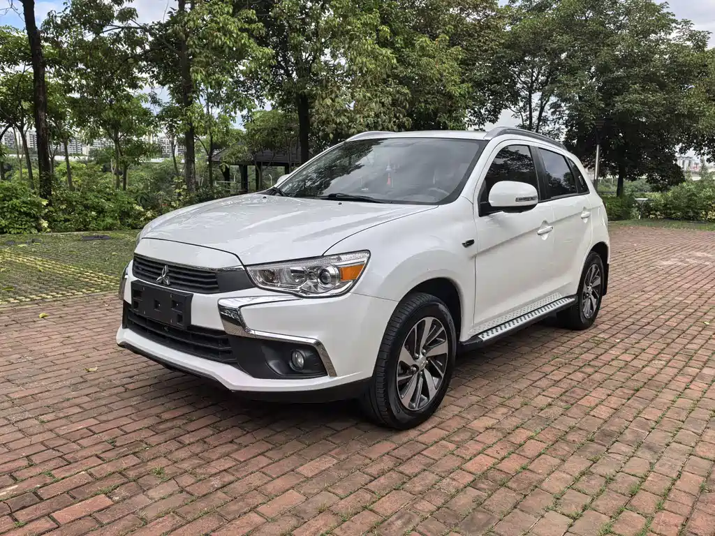 Mitsubishi ASX