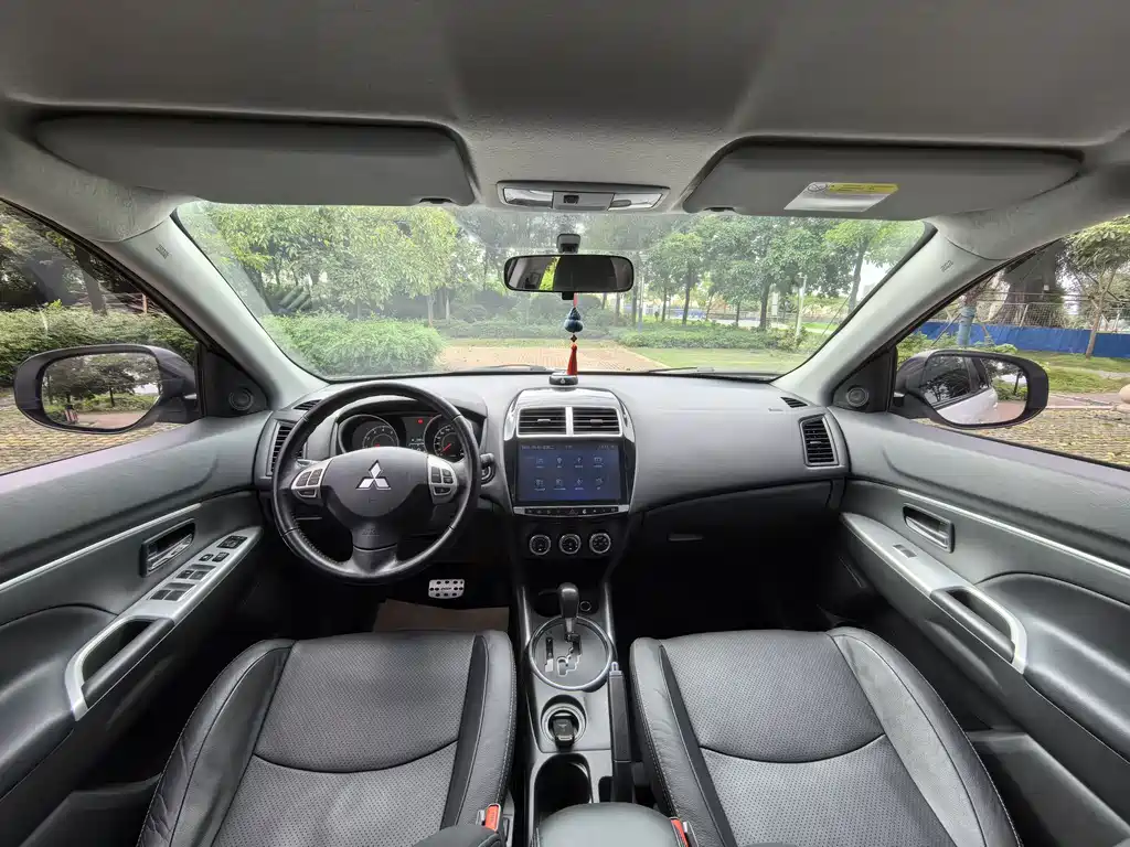 Mitsubishi ASX — миниатюра 8