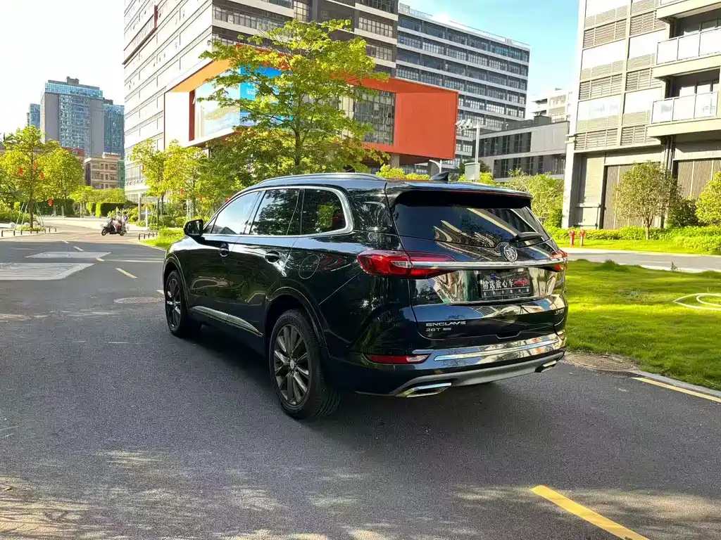 Buick Enclave — миниатюра 5
