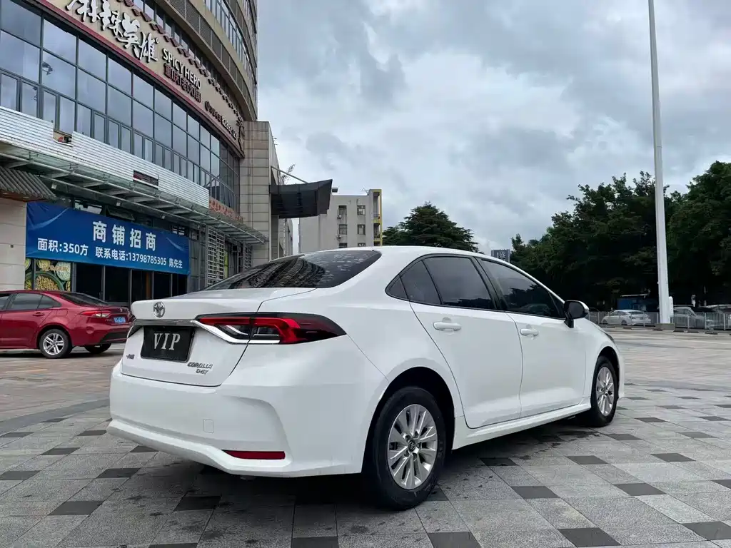 Toyota Corolla — миниатюра 7