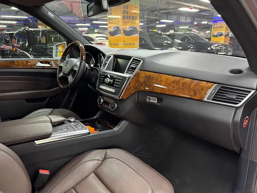 Mercedes-Benz M-Class — миниатюра 17
