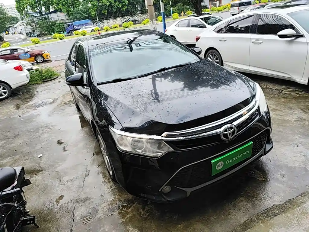 Toyota Camry — миниатюра 4
