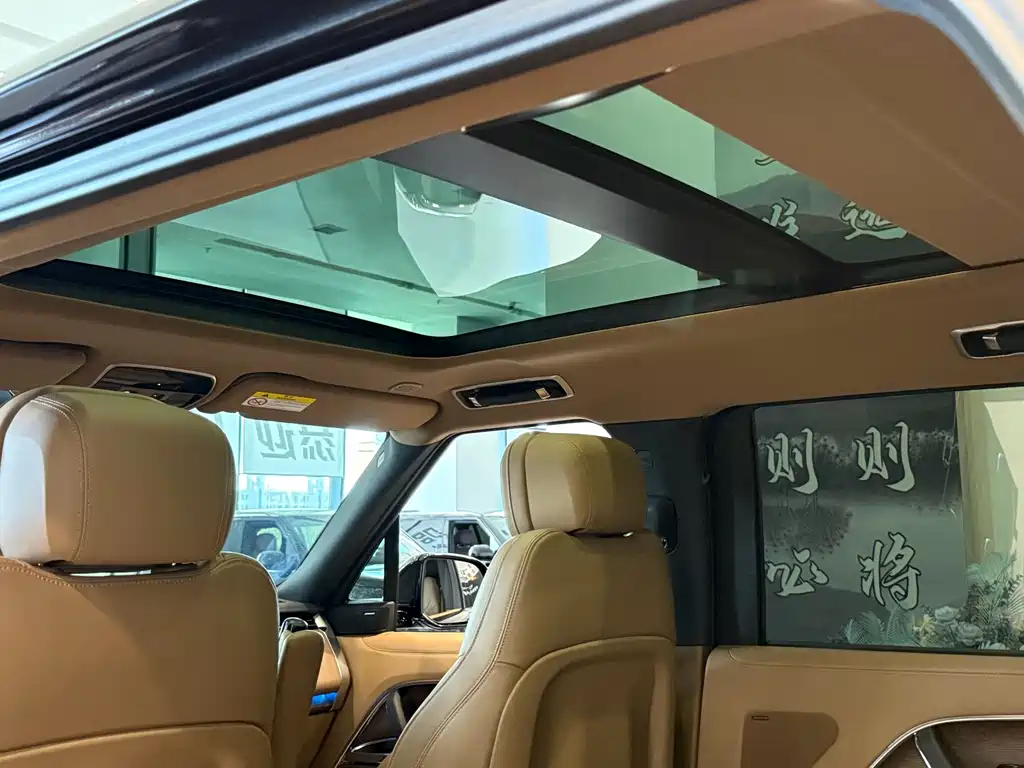 Land Rover Range Rover — миниатюра 12