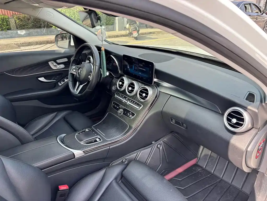 Mercedes-Benz C-Class (Import) — миниатюра 9