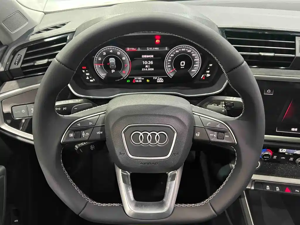 Audi Q3 — миниатюра 8