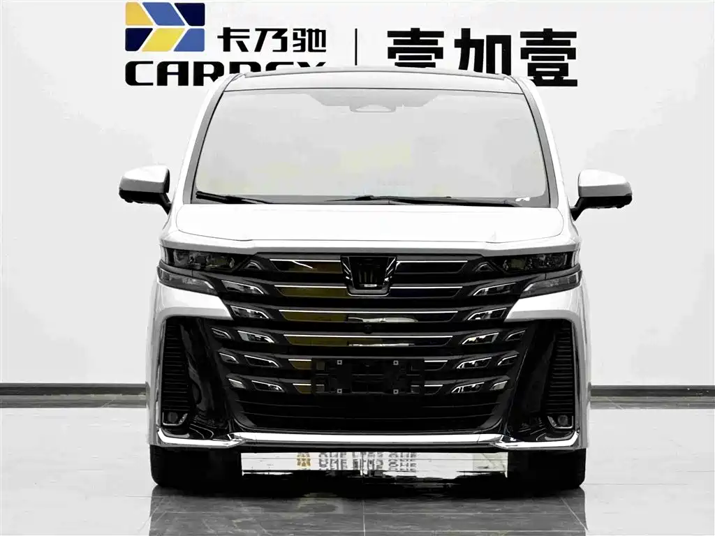 Toyota Vellfire — миниатюра 2